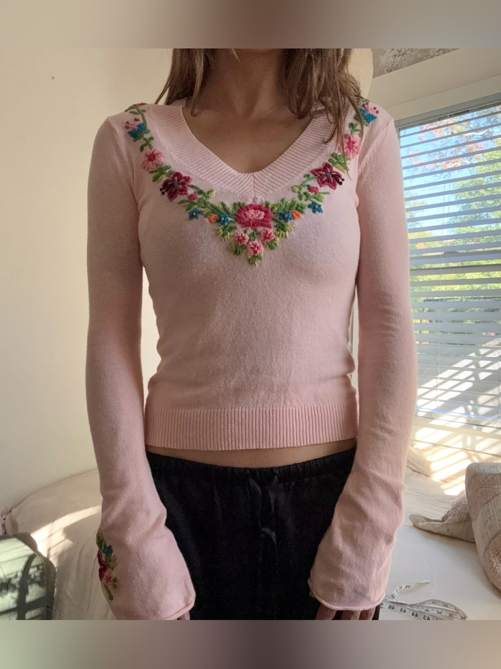 Vintage Y2K POUT Pink Floral Embroidered Bell Sleeve Sweater Size S